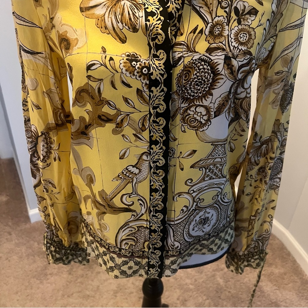 WILLA BLOUSON TIE SLEEVE TOP
Alicia and Olivia nwt xs - Picture 4 of 11